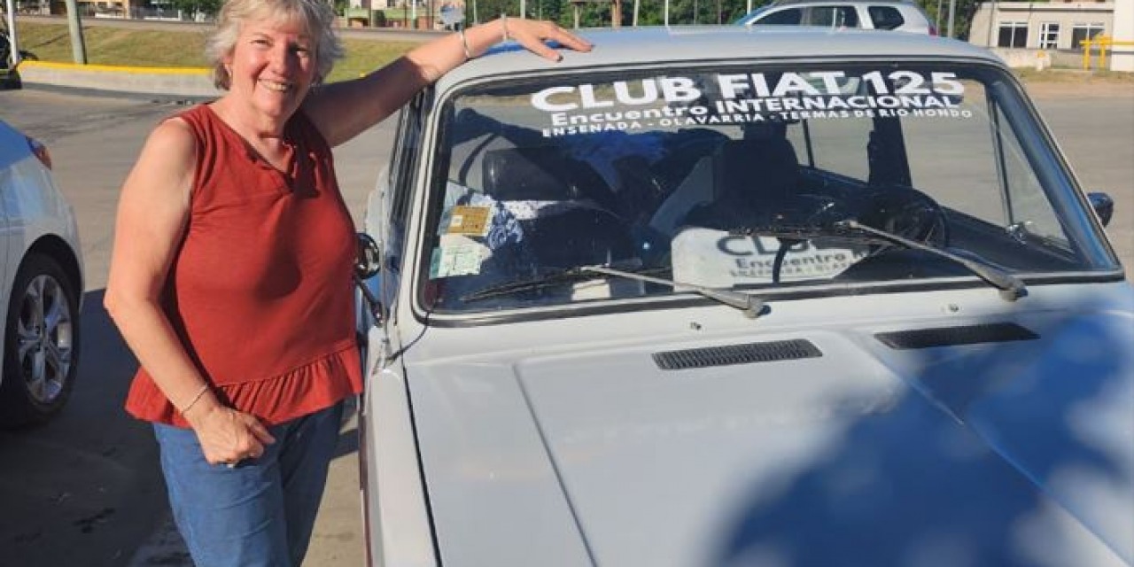 La aventura de la doctora Gattella a bordo de su Fiat 125
